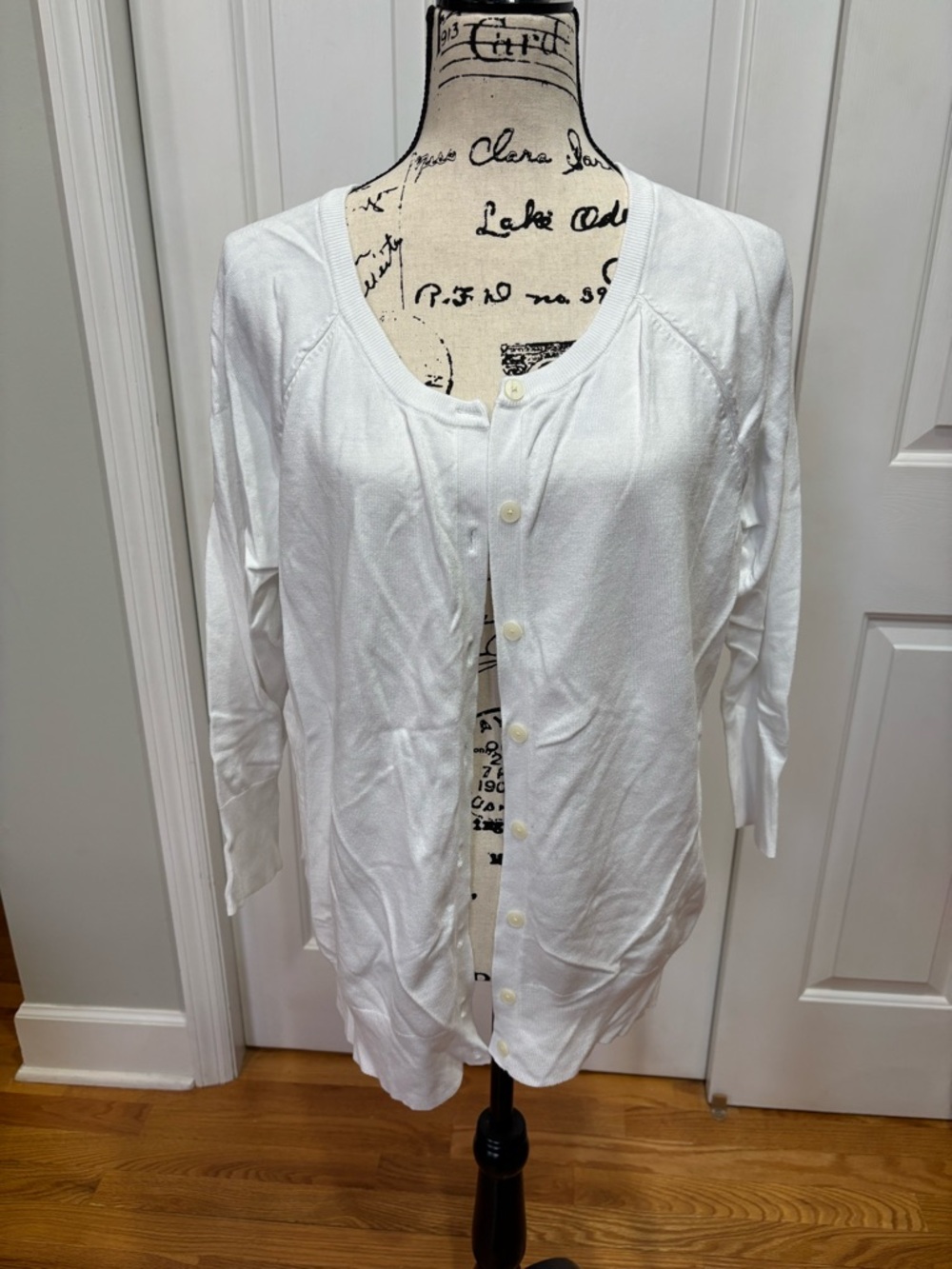 Lane Bryant White Button-Front Lightweight Cardigan -Size 18/20
